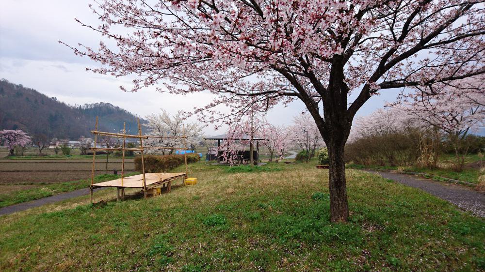 4�����(��) �����ˤ��α��ǡ����ָ�����ѹ��Ǥ���������