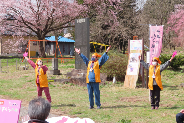 ��21 Ĺ�����κ����־����4��9��)������